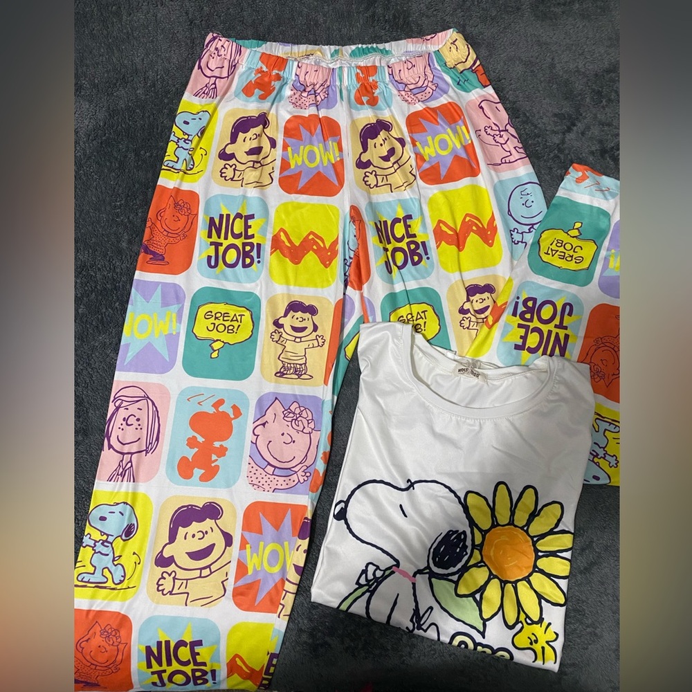 Cute and comfortable pajamas with good elasticity perfect for the 3 sizes S/M/L